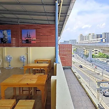 Latitude 13 Room & Breakfast